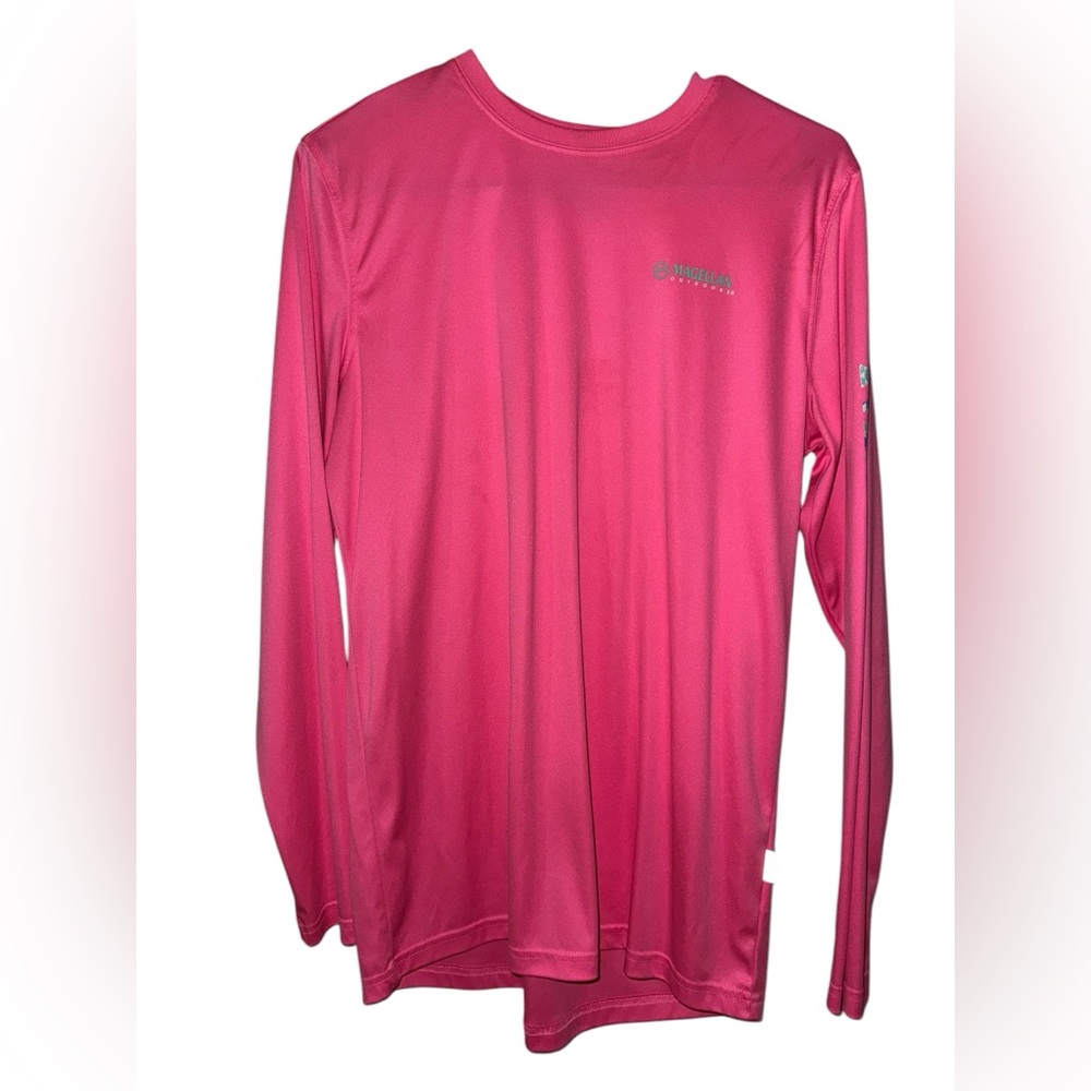 Women’s size medium Magellan sun shirt